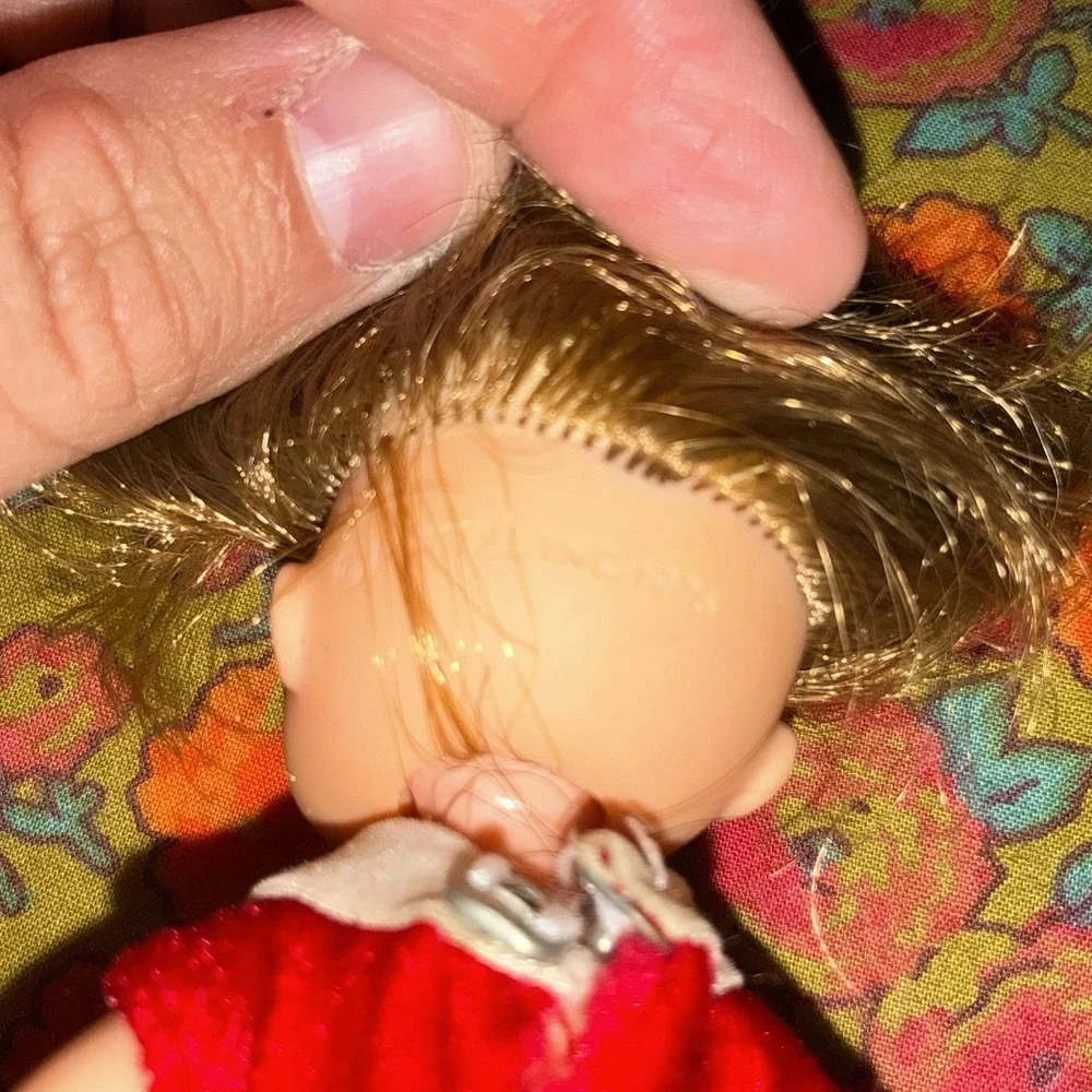 Vintage 1976 Mattel Plastic and Vinyl Girl Character Doll 4‎ 1/2